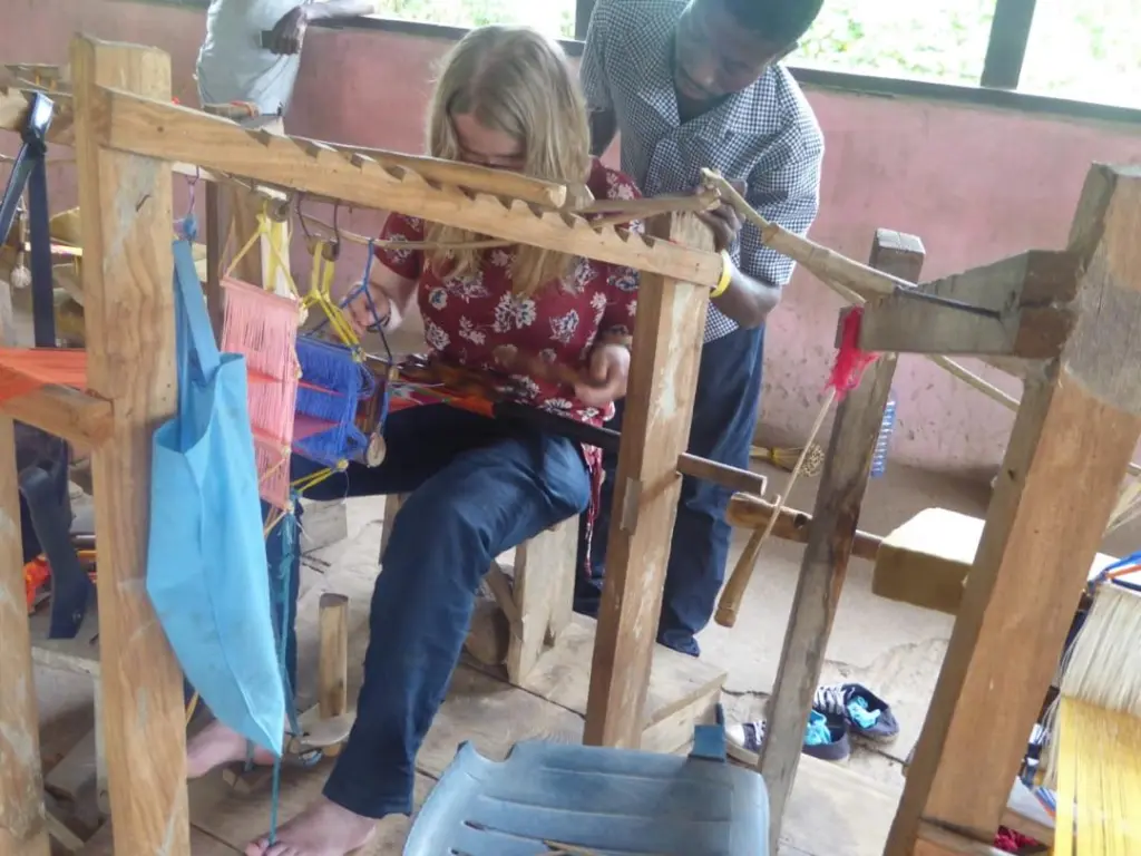 Accra Hands-On Traditional Craft Experience - Image 6