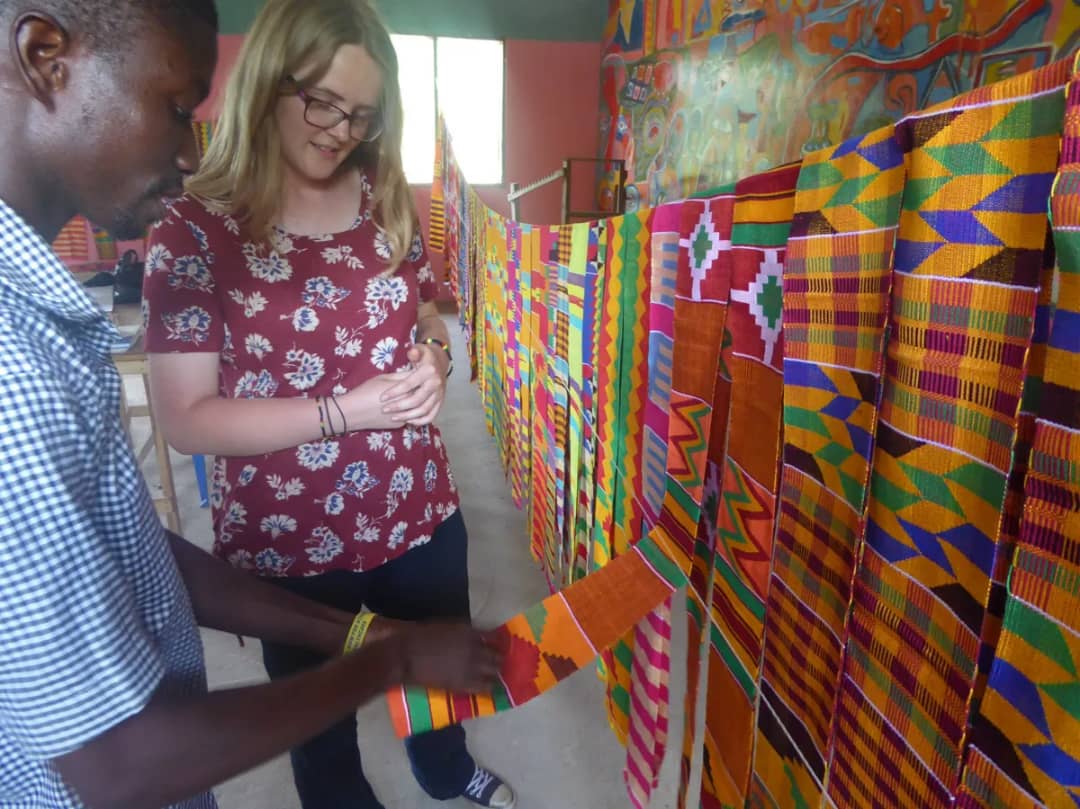 Accra Art & Culture Tour: Kente Weaving and Fantasy Coffins - Image 4