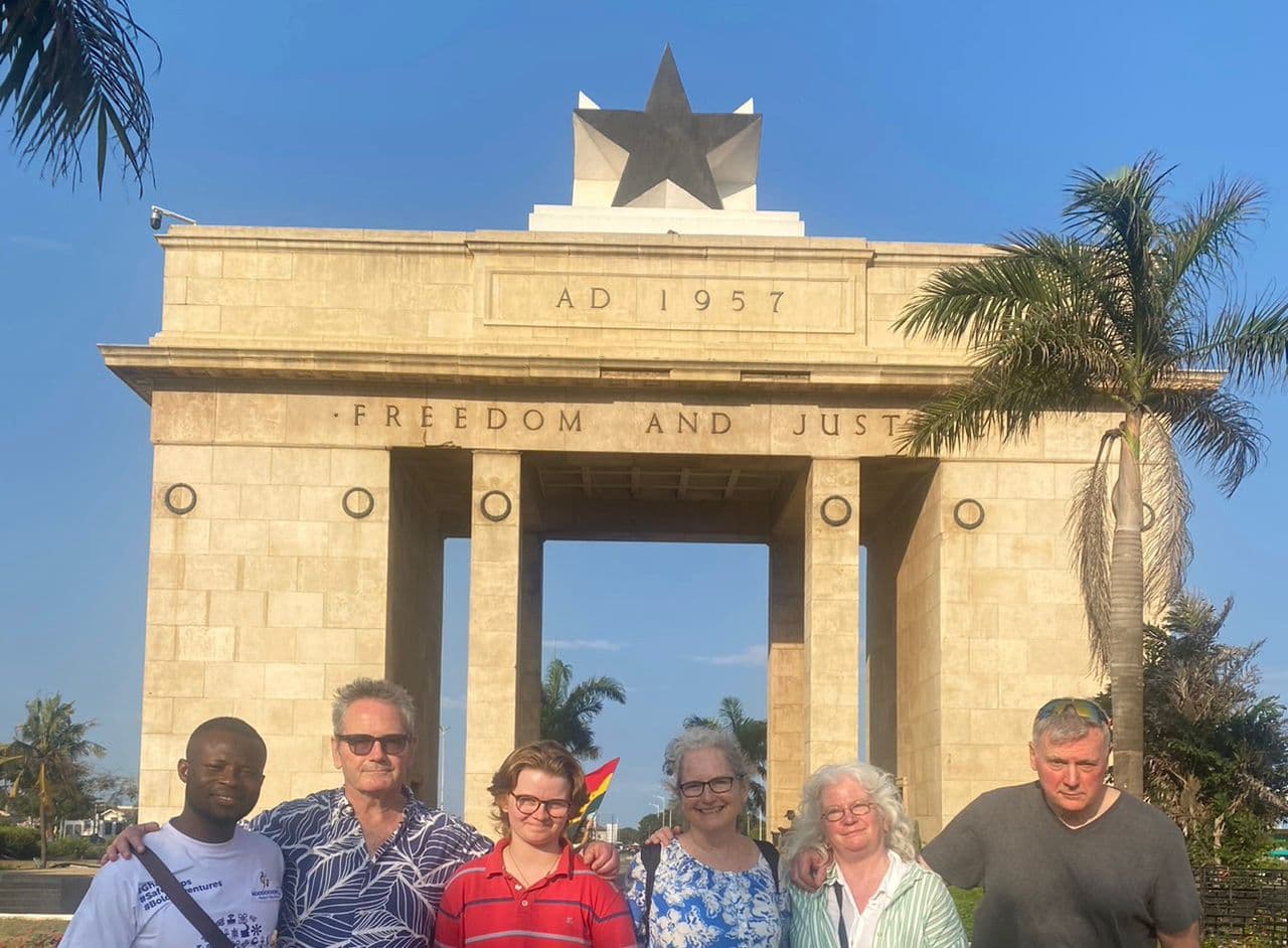 Accra Layover Tour: History, Culture, Upcycling & Beach - Image 5