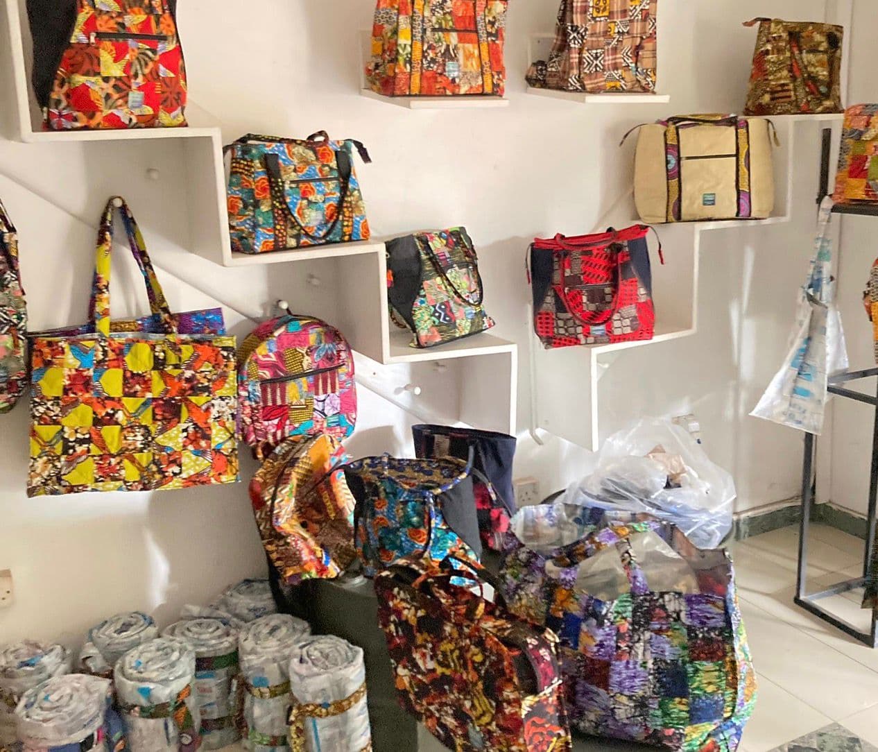 Accra Layover Tour: History, Culture, Upcycling & Beach - Image 18