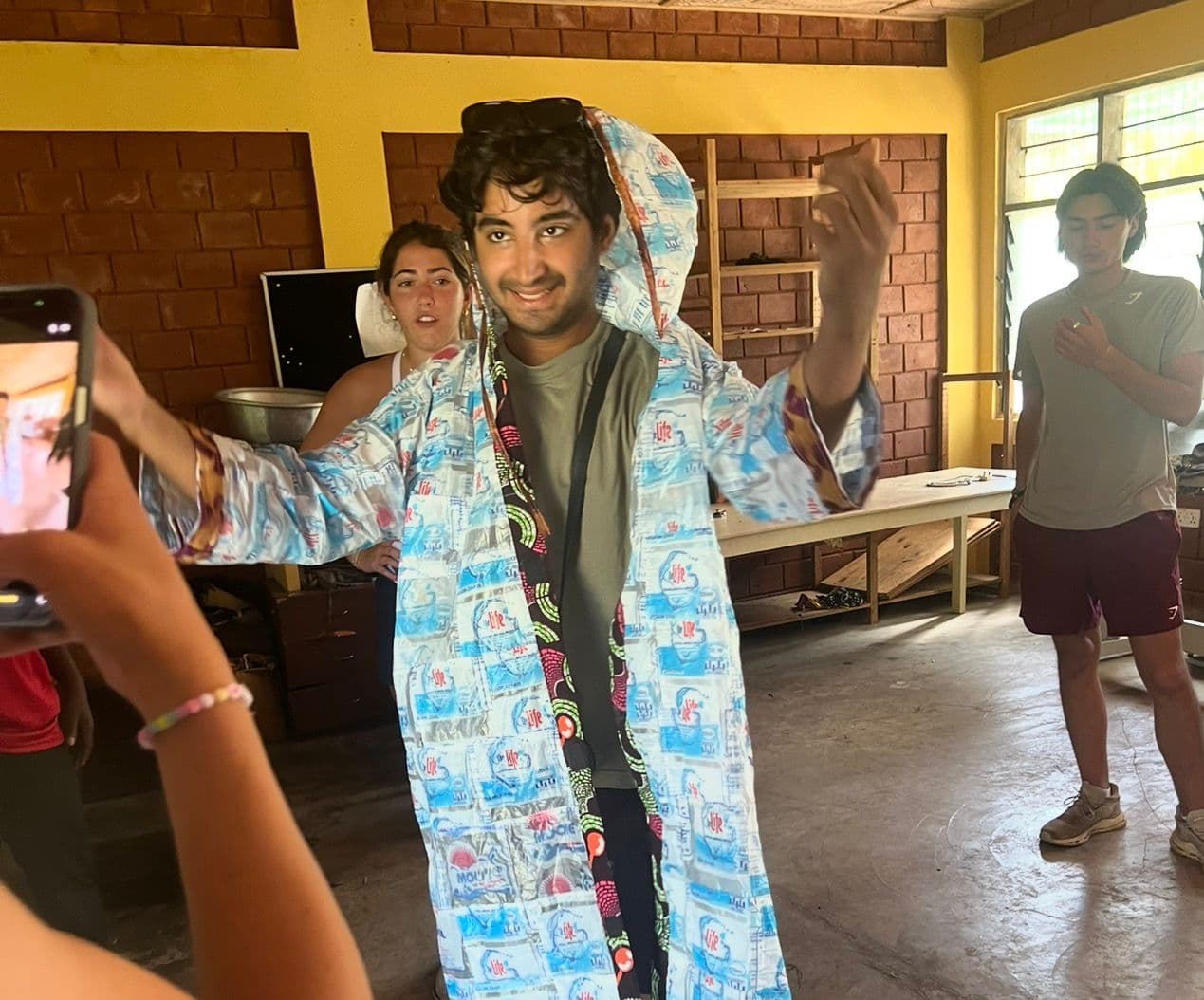 Accra Layover Tour: History, Culture, Upcycling & Beach - Image 20