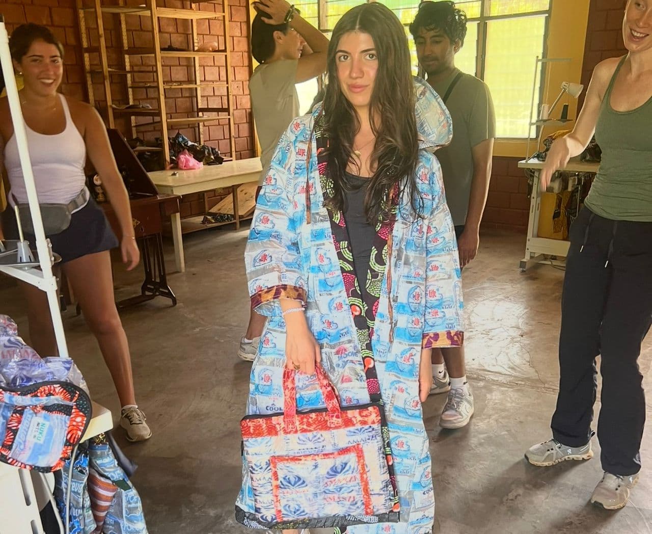 Accra Layover Tour: History, Culture, Upcycling & Beach - Image 22