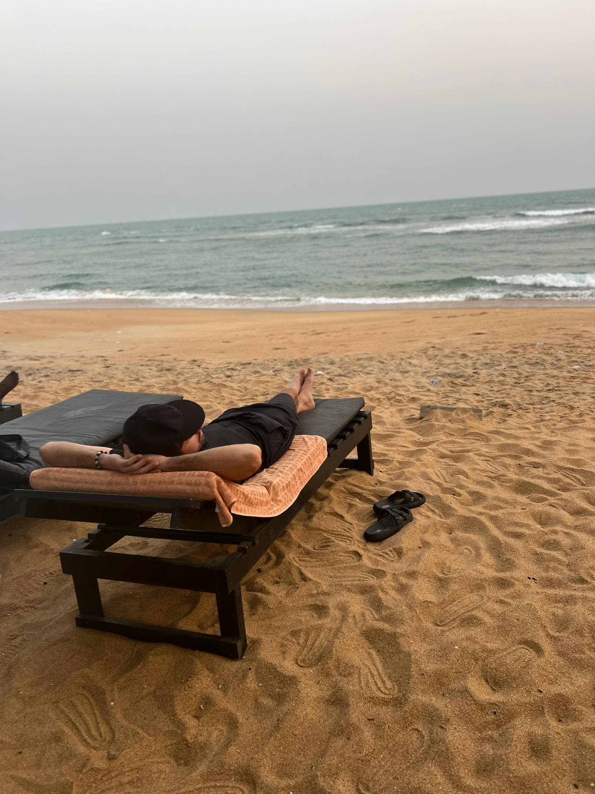 Accra Layover Tour: History, Culture, Upcycling & Beach - Image 26
