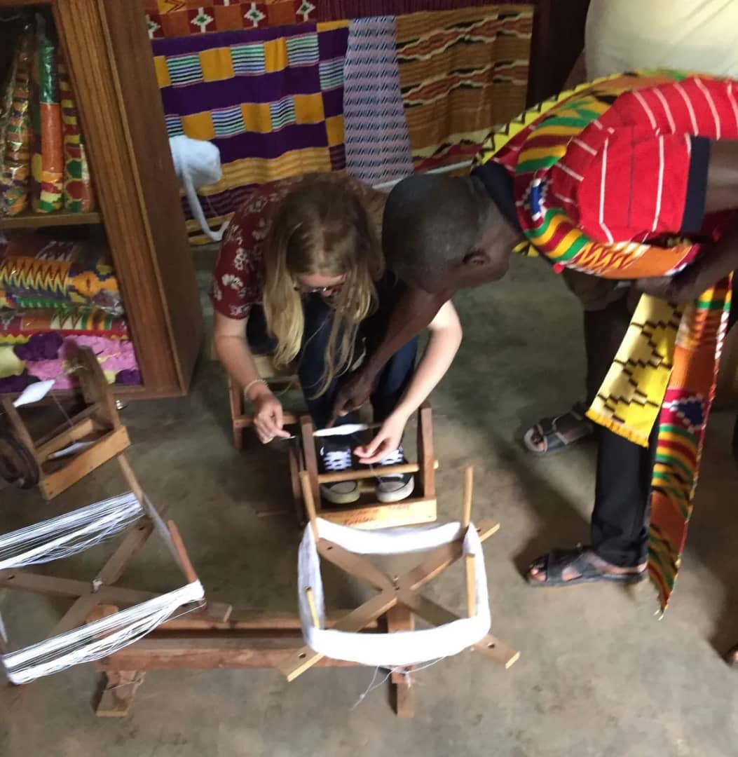 Accra Art & Culture Tour: Kente Weaving and Fantasy Coffins - Image 1