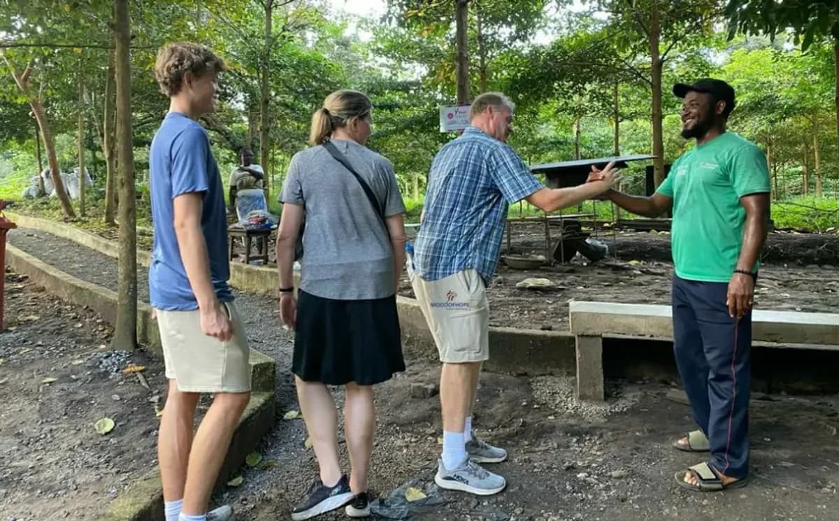 Experiencing Ghana Like a Local: A Guide to Social Customs for Travellers.