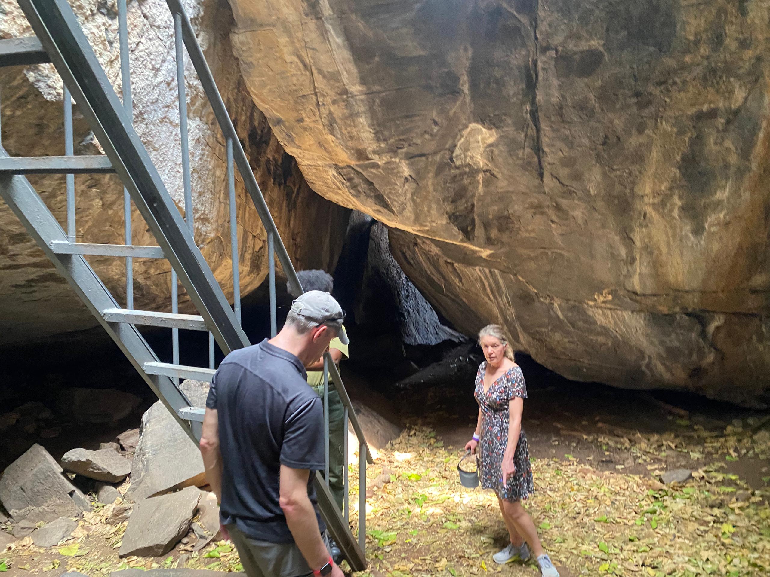 Entrance to Sayu Cave