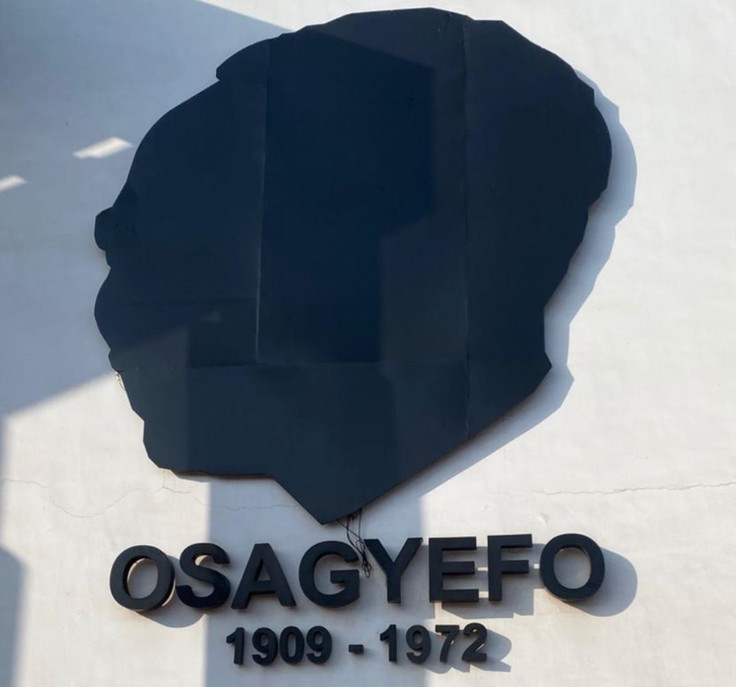 Construction of the Akosombo Dam, one of Nkrumah's visionary projects