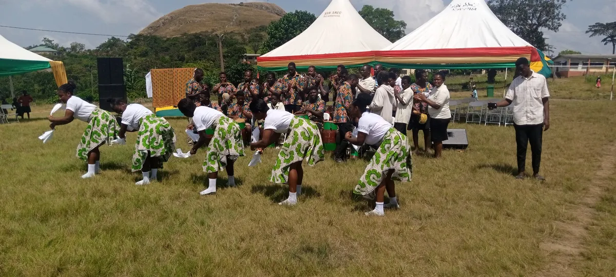Borborbor dance performance